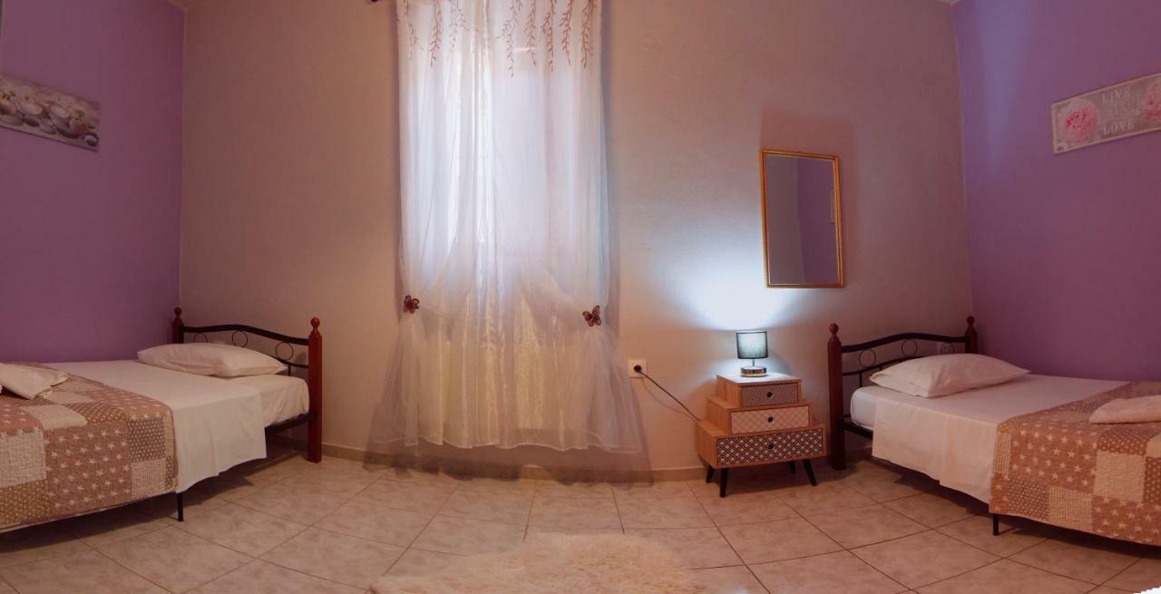 Maria'S House In Front Of The Beach Chania  Exterior photo
